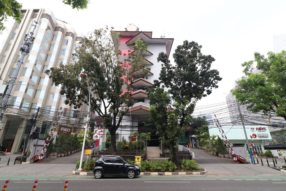 Tamarin Hotel Jakarta 24/28