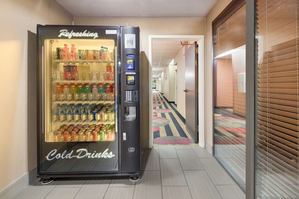 Best Western Suites Near Opryland 27/49