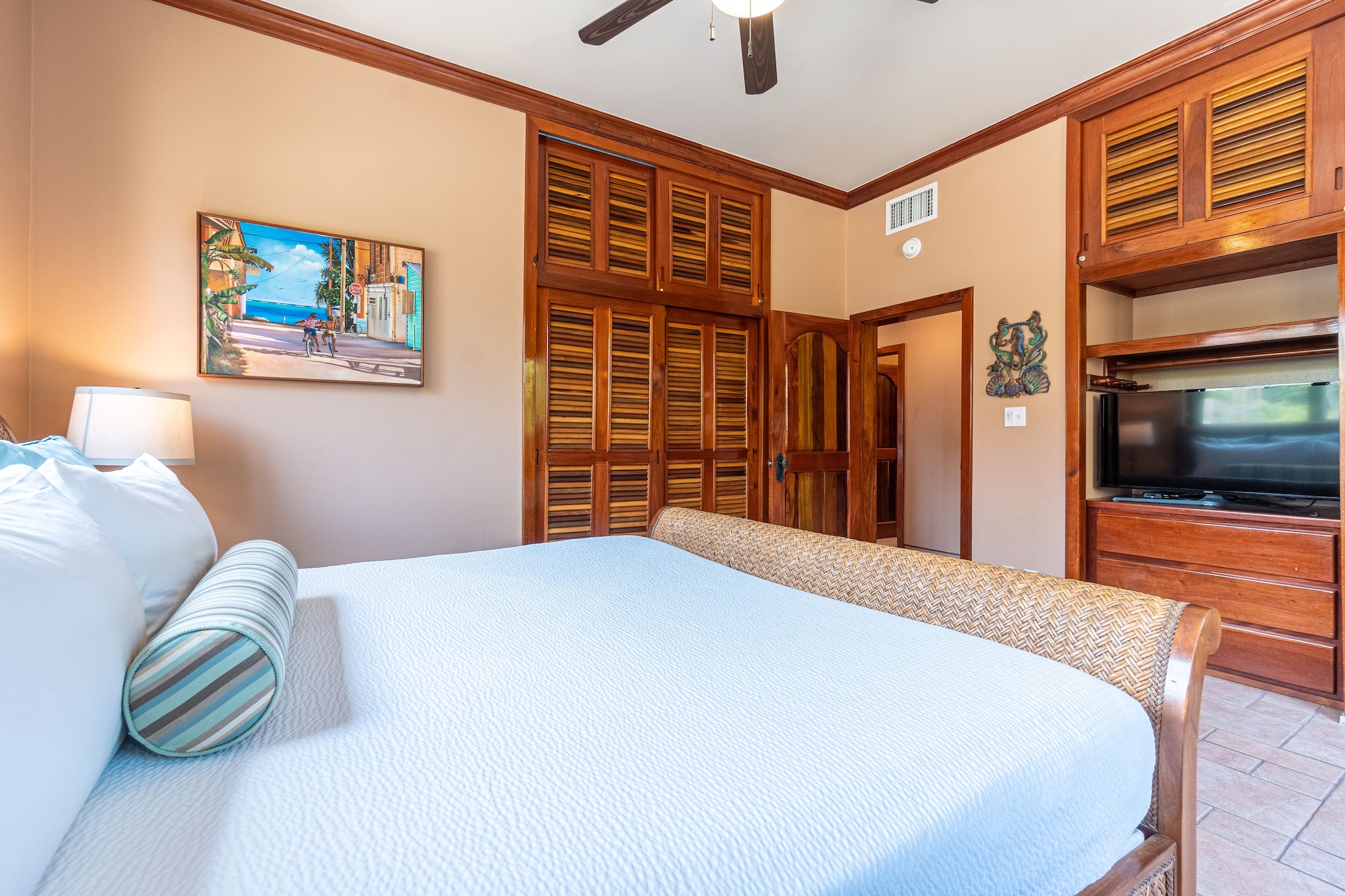 2 BEDROOMS, LUXURY, SUITE, BEACH FRONT