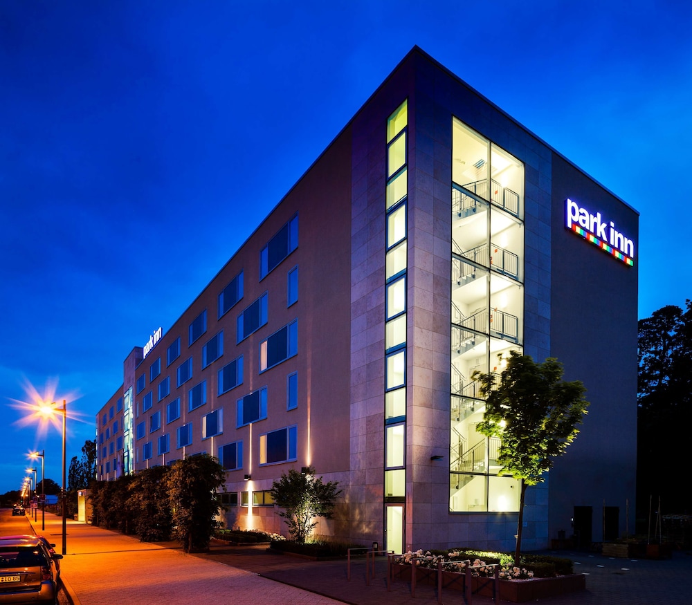 Park Inn By Radisson Frankfurt Airport 4/50