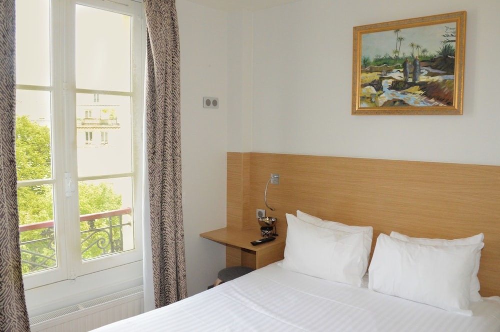HOTEL MONTMARTRE 17/48