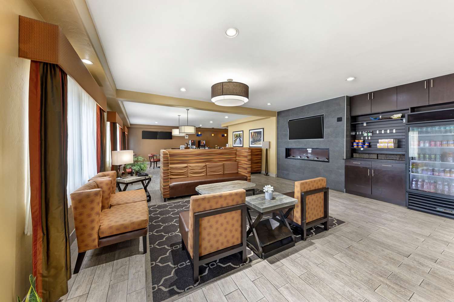 Best Western Greentree Inn & Suites 4/27