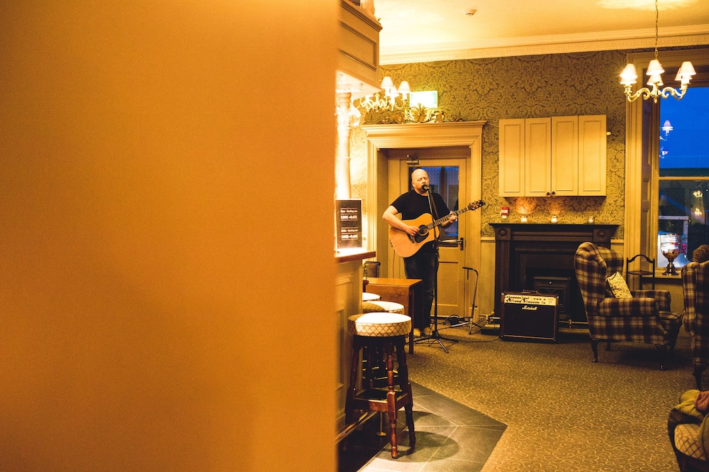 Causeway Hotel 43/68