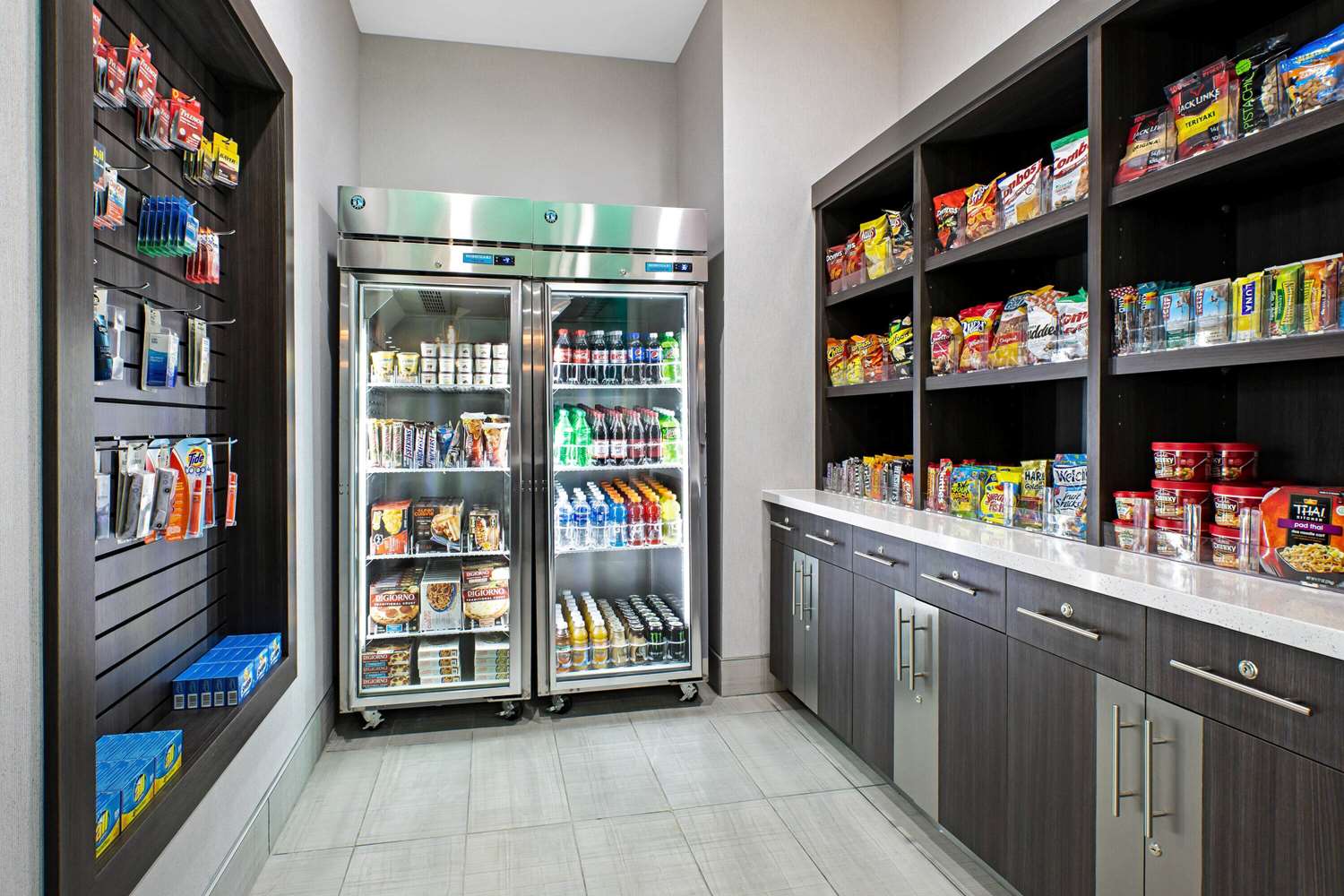 La Quinta Inn & Suites by Wyndham DFW West-Glade Parks 10/47