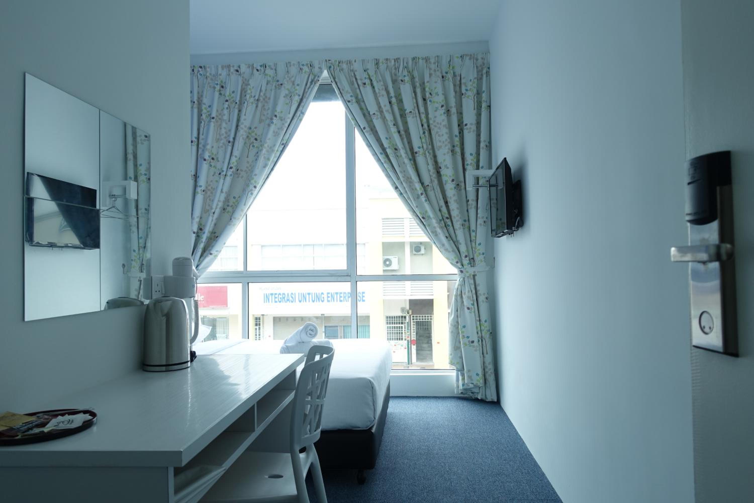 Lodge 10 Hotel 22/26