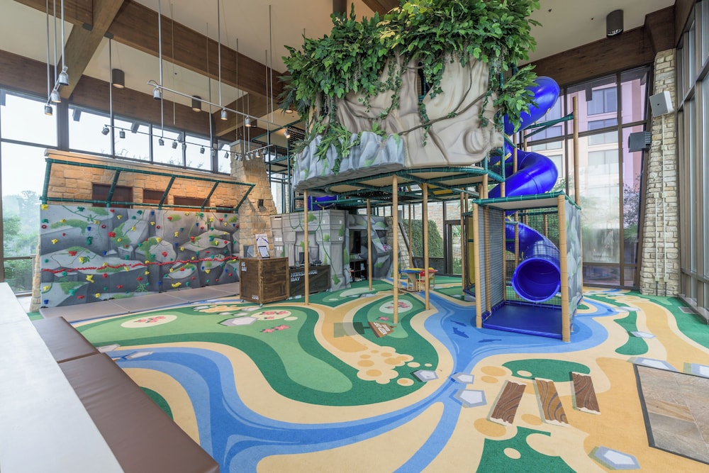Horseshoe Bay Resort 57/66