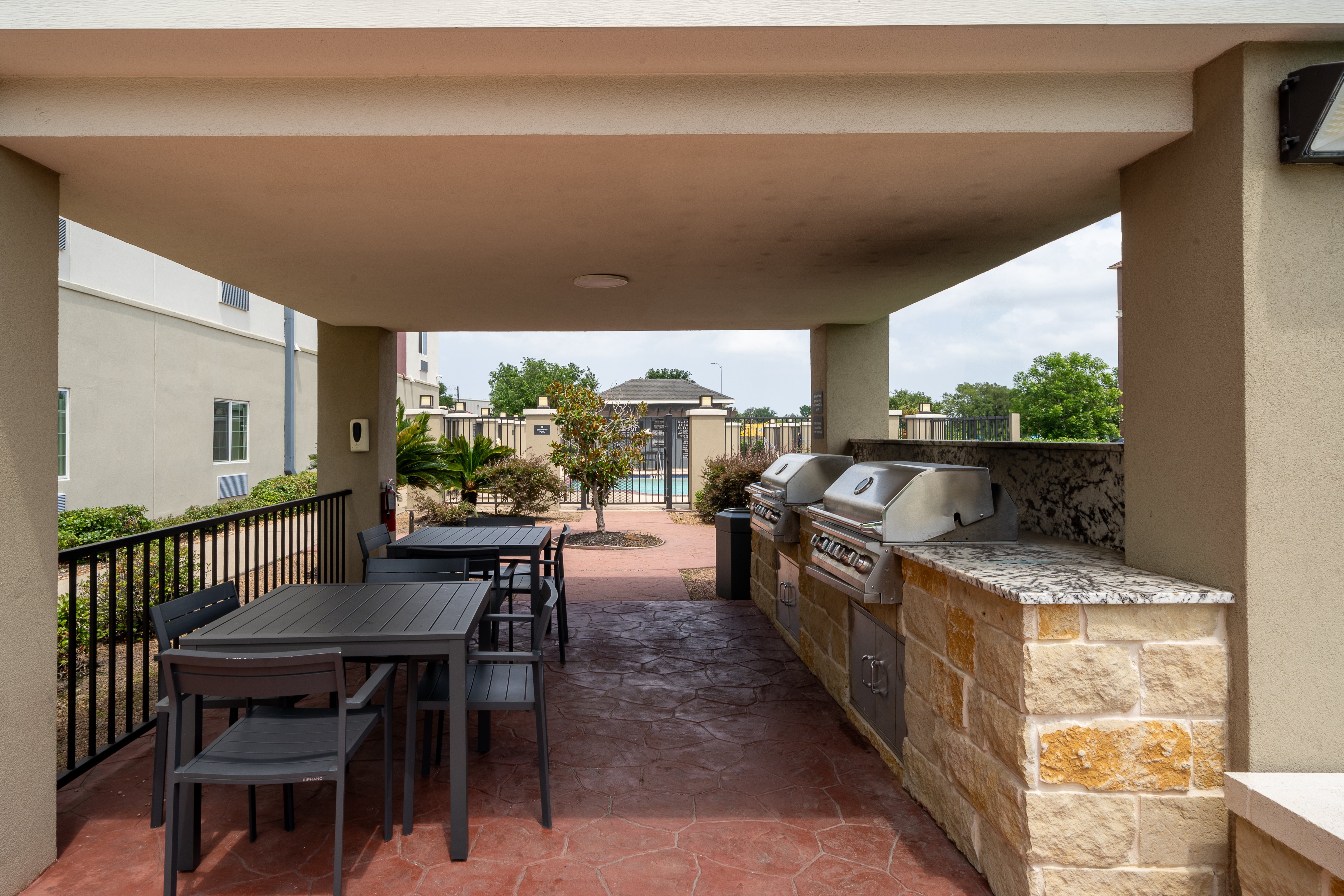 Candlewood Suites Deer Park Tx 36/64
