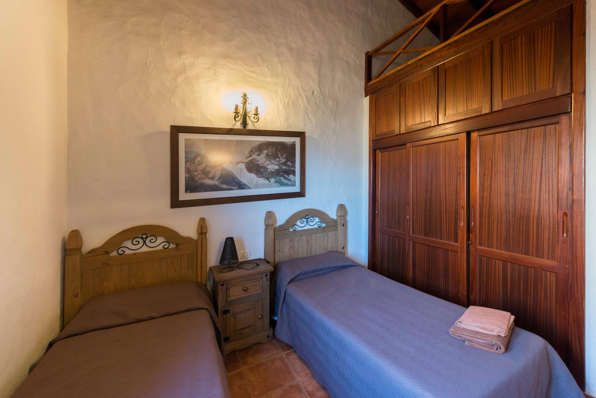 3 Bedrooms, Apartment, Garden and Sea View, Balcony or Terrace