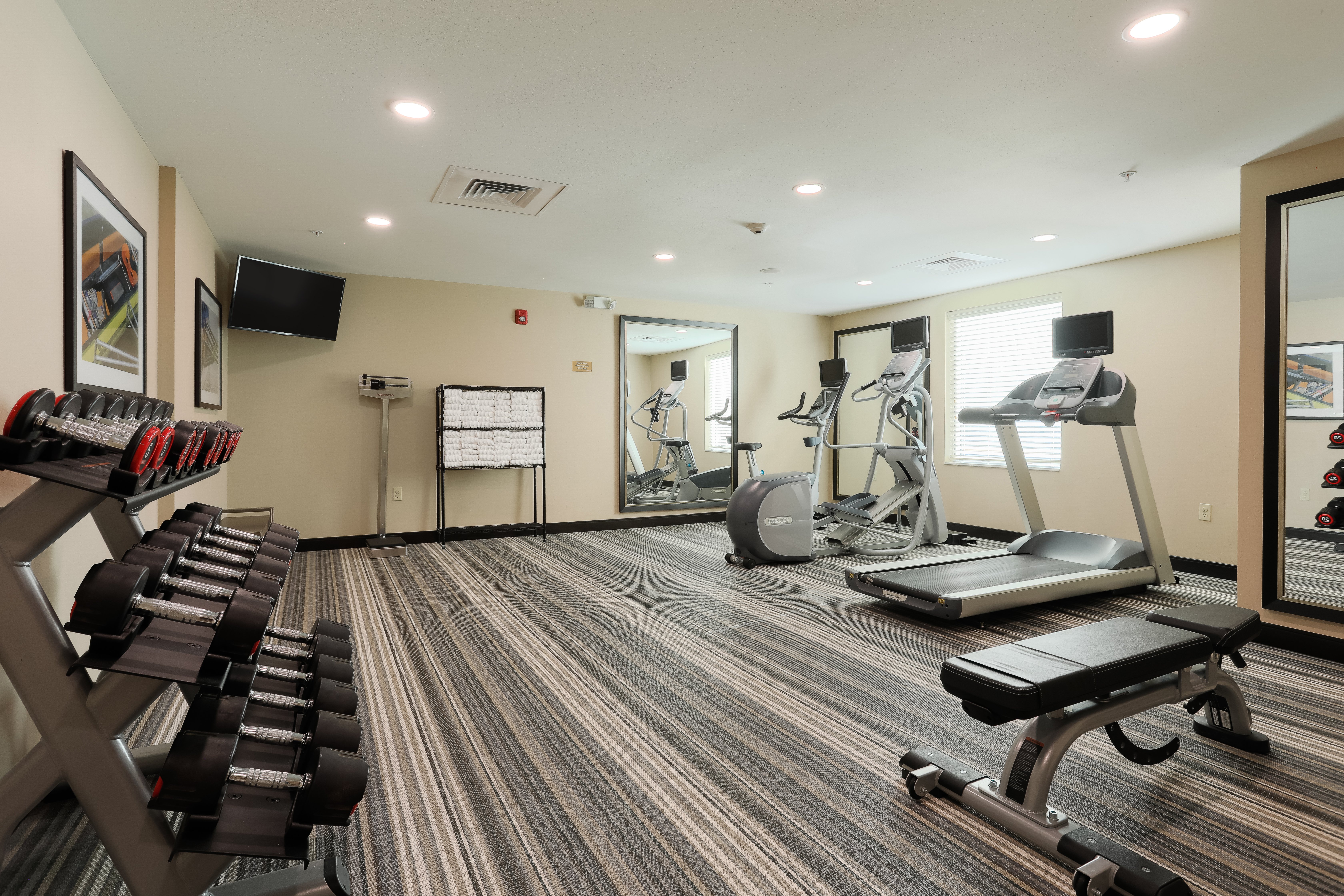 CANDLEWOOD SUITES LENEXA - OVERLAND PARK AREA 29/69