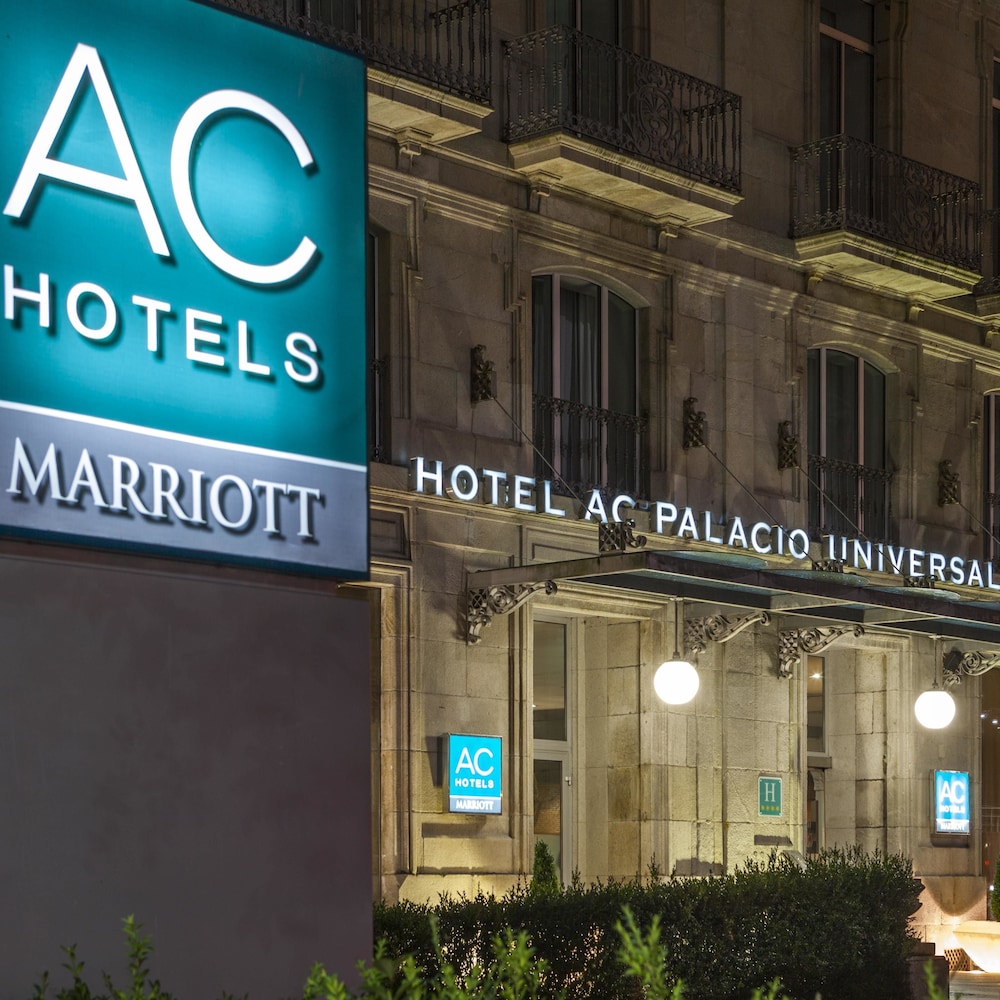 Ac Hotel Palacio Universal in VIGO