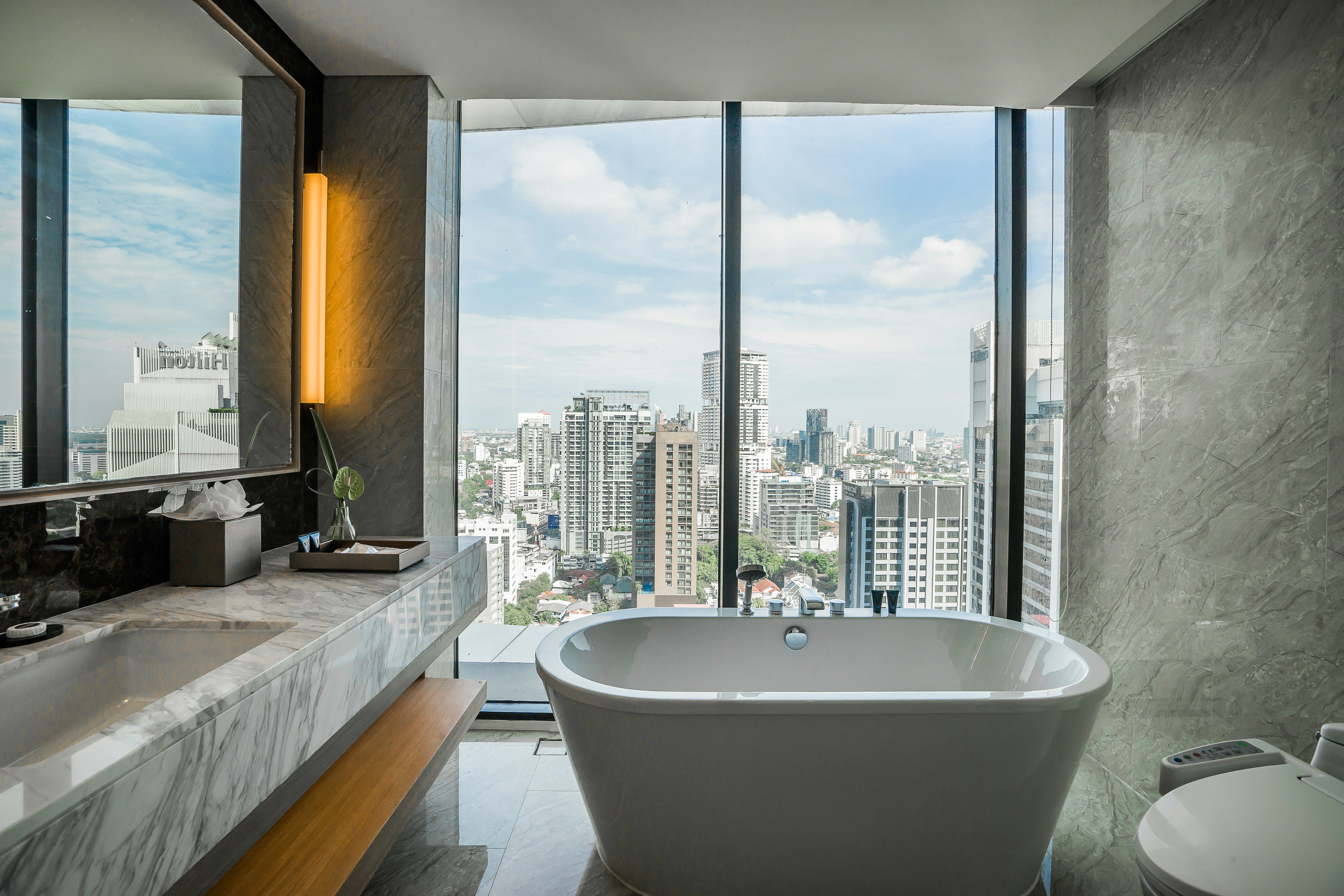 Skyview Hotel Bangkok 50/50