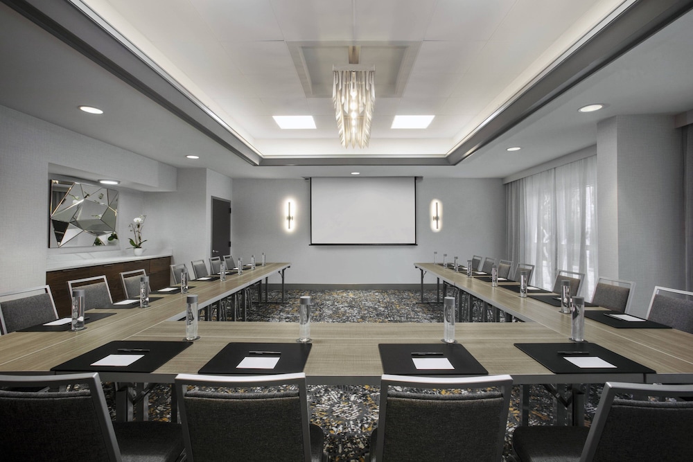 Courtyard By Marriott Miami Aventura Mall 38/50
