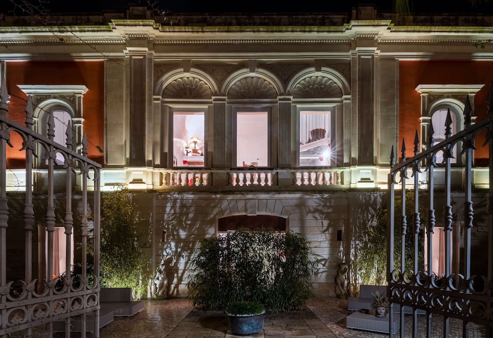 Dimora Storica Muratore Luxury Rooms 3/47