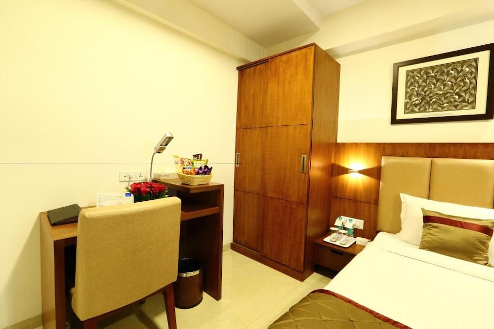 The Altruist Business Hotel 20/22