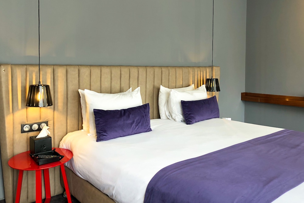 غرفة ديلوكس بسرير كينج بشرفة، Hotel Gauthier 4/7
