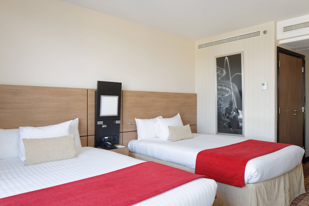 Le Parchamp, Paris Boulogne, a Tribute Portfolio Hotel 12/66