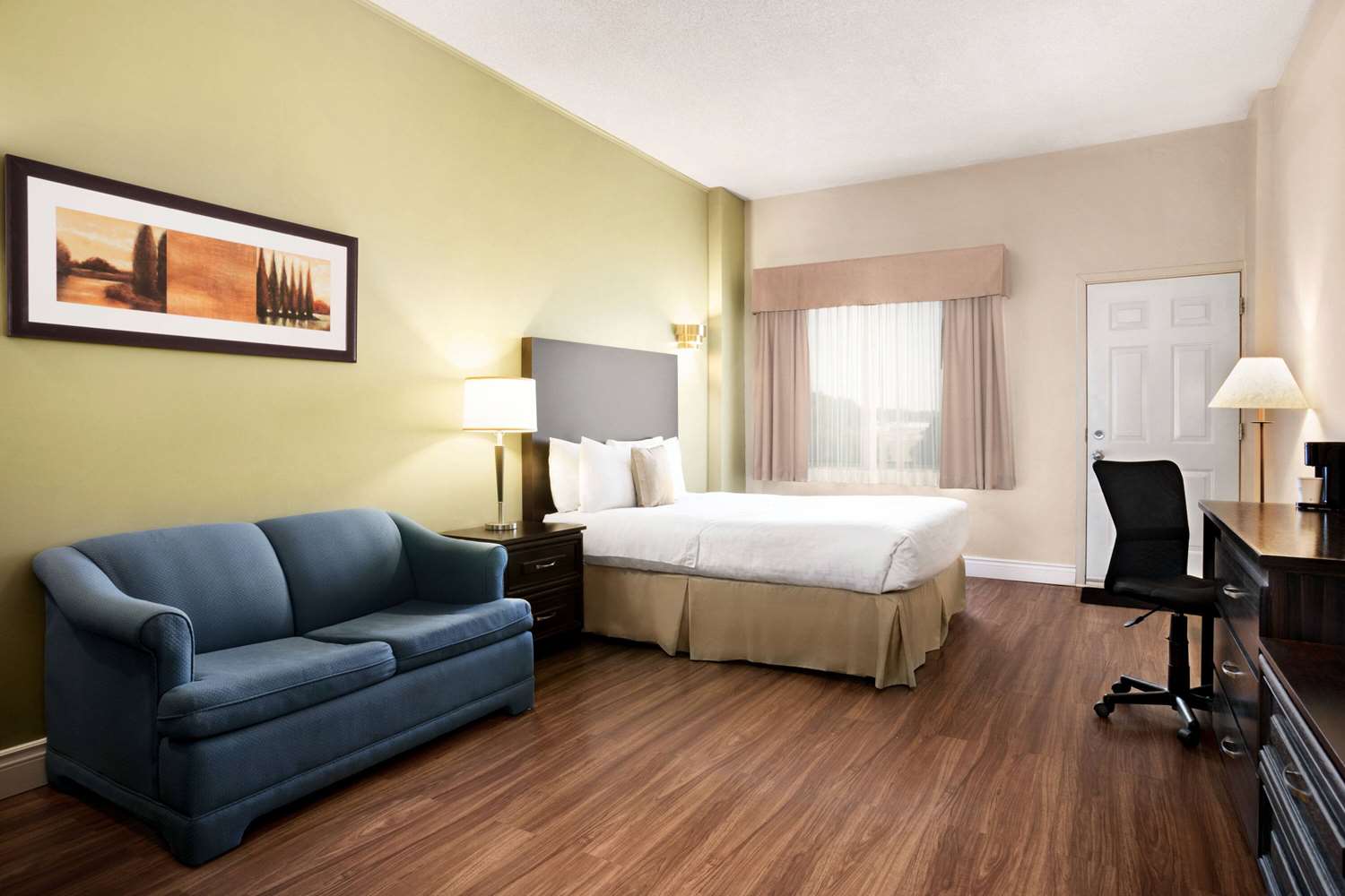 Days Inn by Wyndham Ste. Helene-de-Bagot 15/45