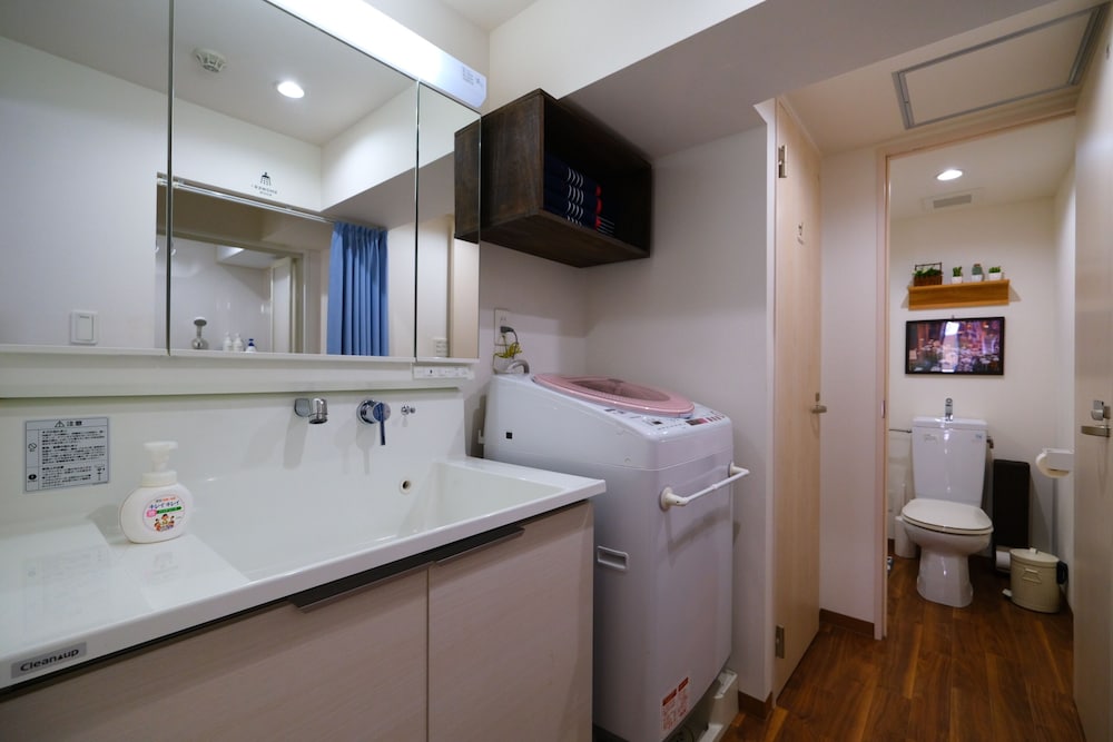 Rooms 47/50