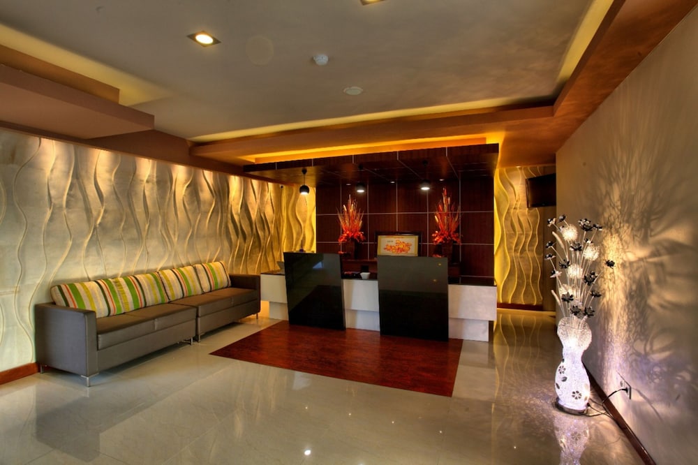 Sun Royal Hotel 11/44