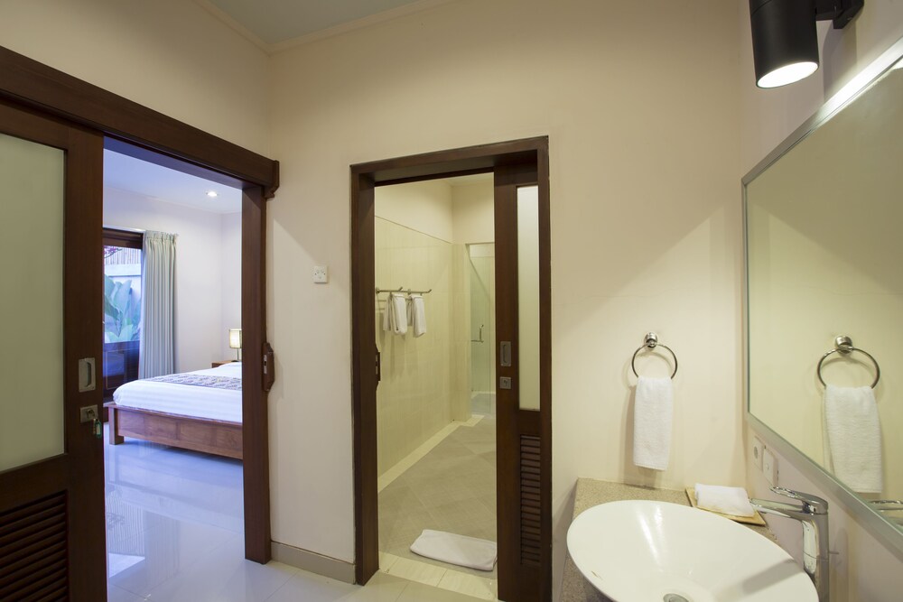 Kubal Villa 61/64