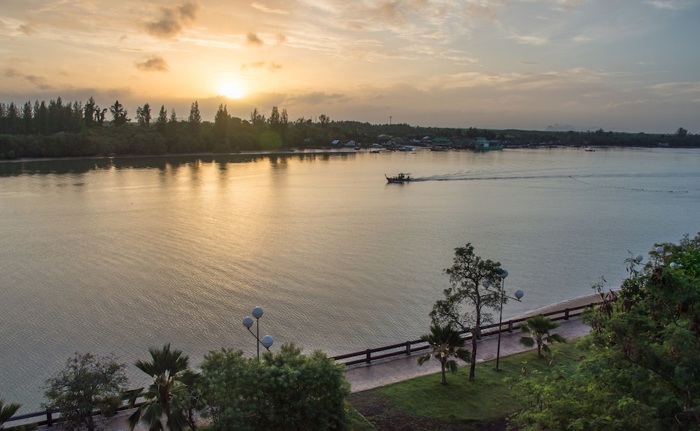 Krabi City Seaview Hotel 33/50