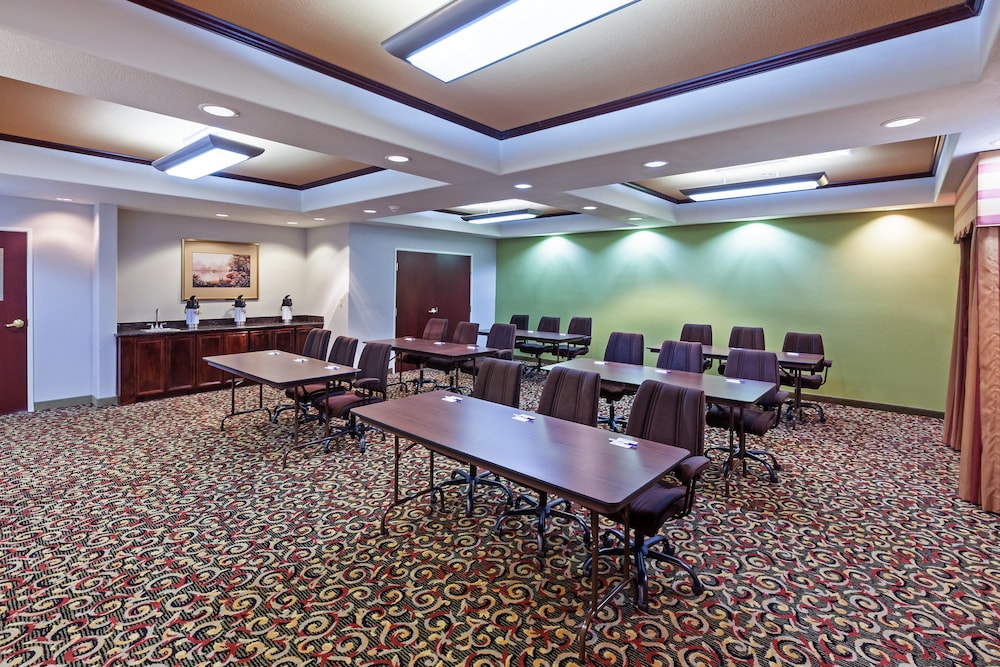 Holiday Inn Express Hotel Suites Amarillo East 43/49