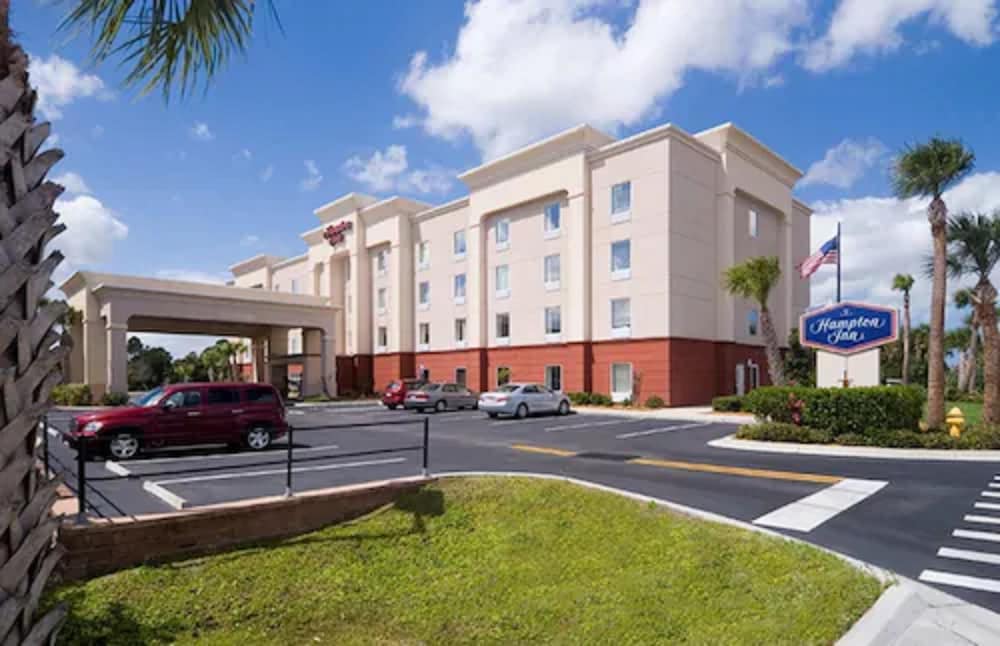 Hampton Inn Titusville I 95 Kennedy Space Centre 4/37