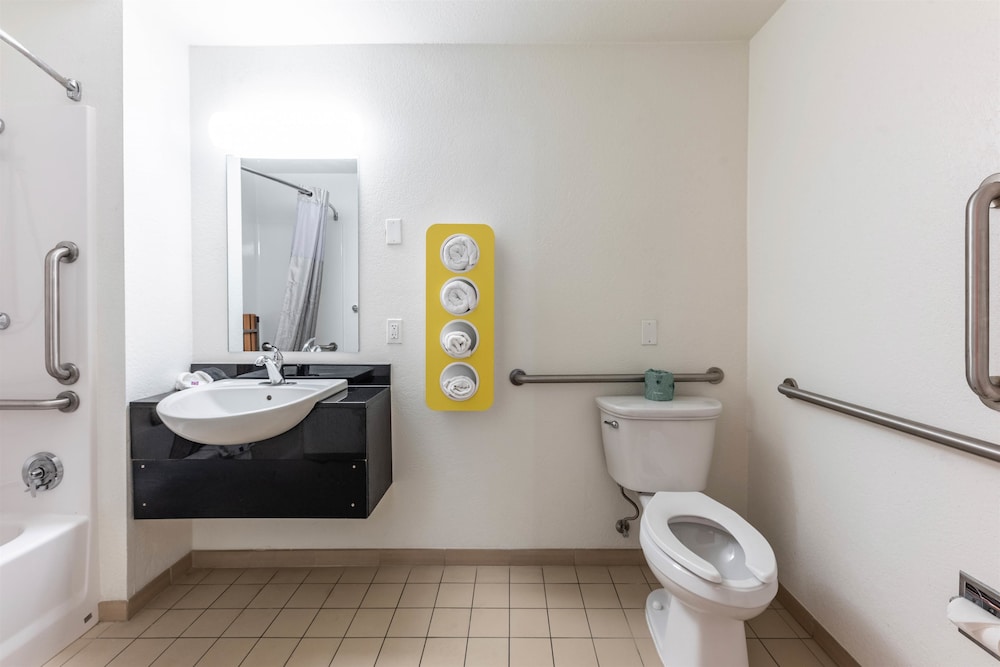 Motel6 North Richland Hills, TX 60/61