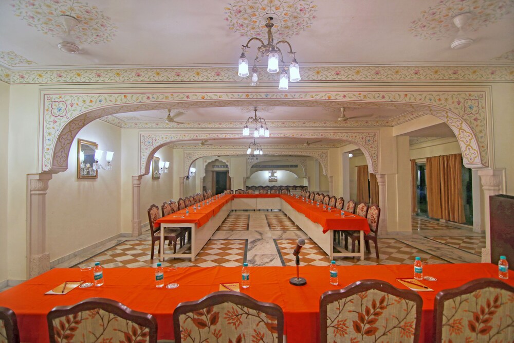AMAR MAHAL 26/35