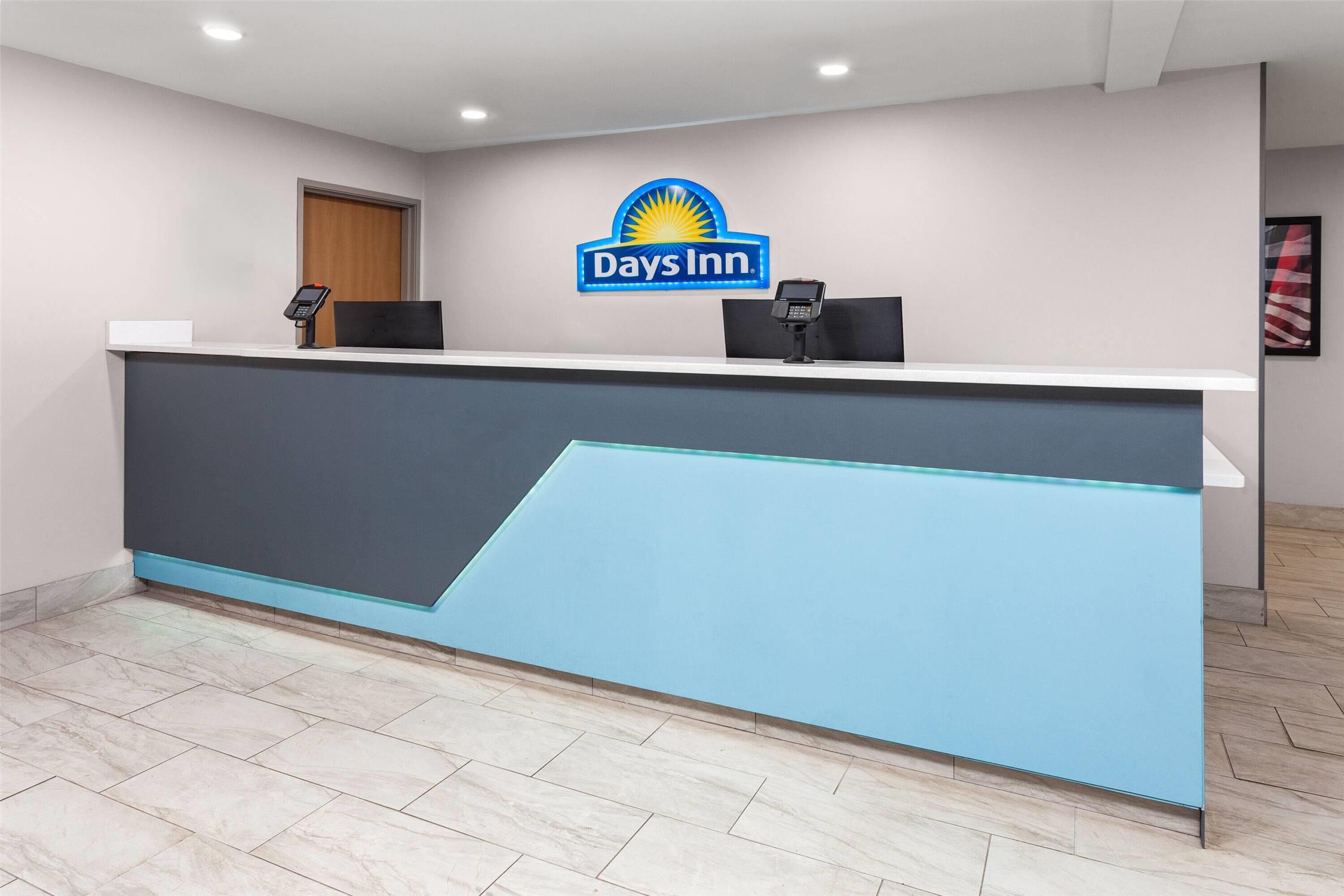 Days Inn By Wyndham Eagle River 2/23