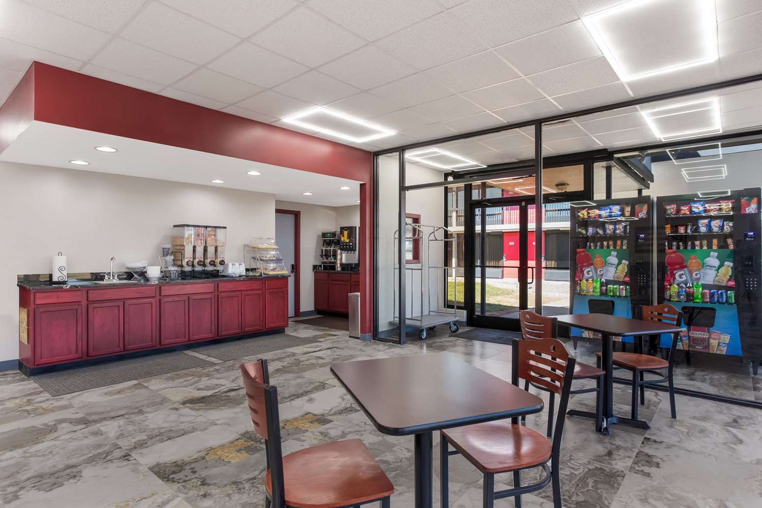 restaurant cafeteria