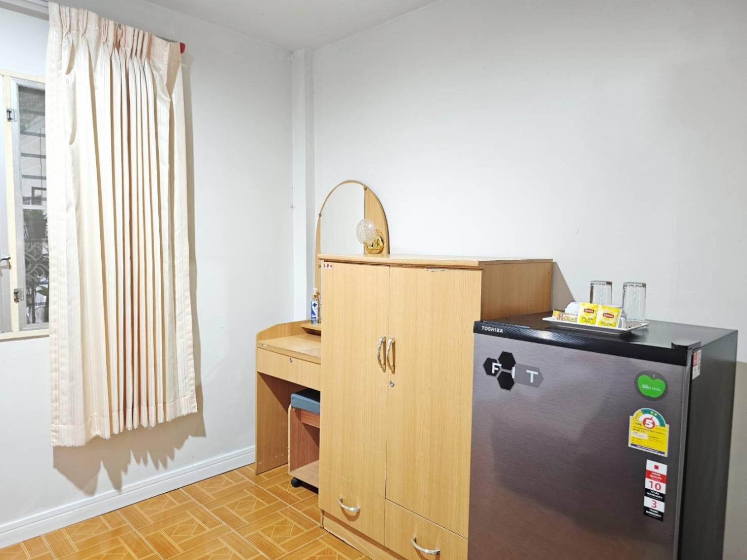 P California Inter Hostel 3/48