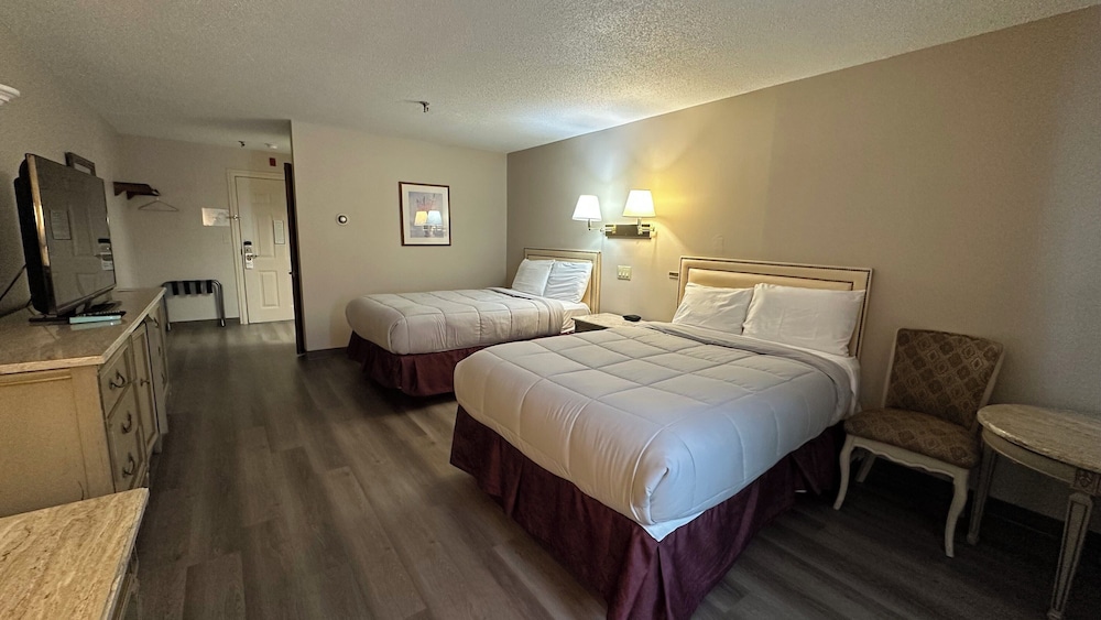 Presque Isle Inn and Convention Center 13/48