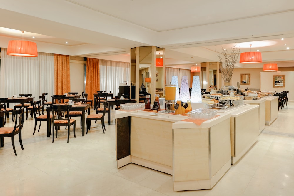 Hesperia Sevilla Hotel 61/72