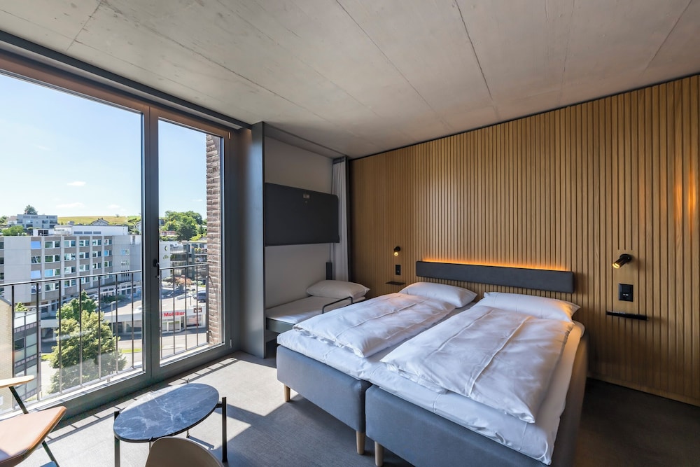 Family, Twin Beds