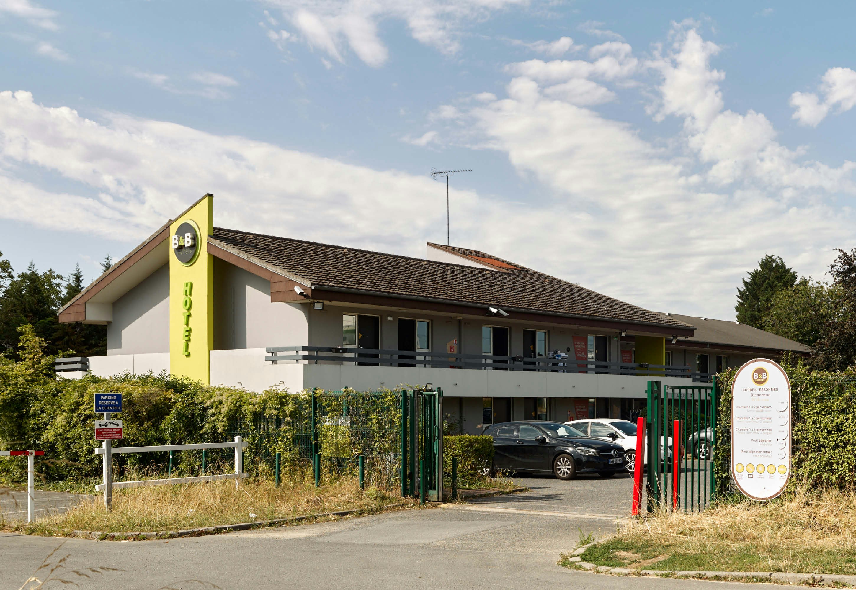B&B HOTEL Corbeil-Essonnes in CORBEIL ESSONNES