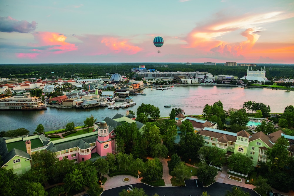 Disneys Saratoga Springs Resort and Spa 40/50