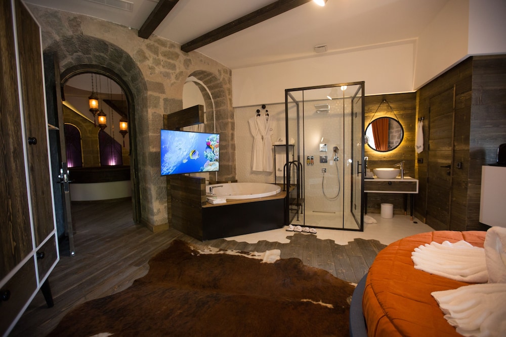 Cephanelik Butik Hotel 7/63