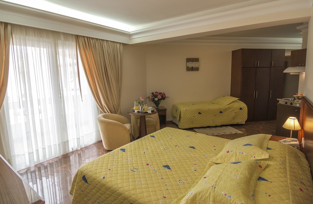 Porto Alegre Hotel 35/70