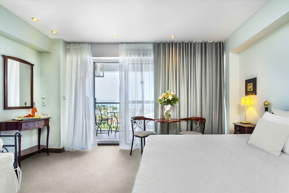 CLASSIC, DOUBLE BED, SEA VIEW