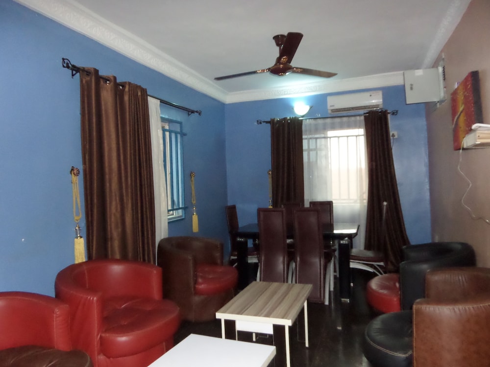 Jimson International Hotel And Suites 9/21