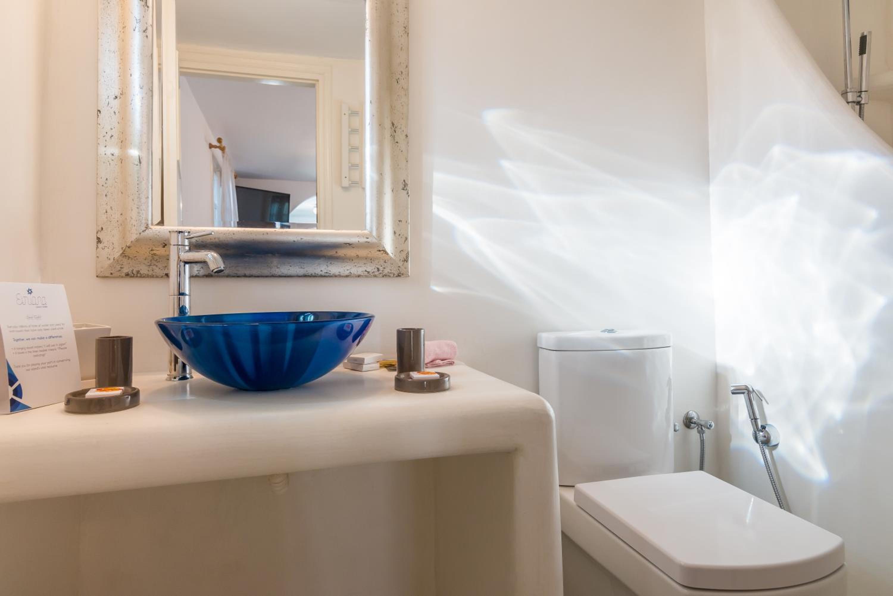 Eiriana Luxury Suites 57/60