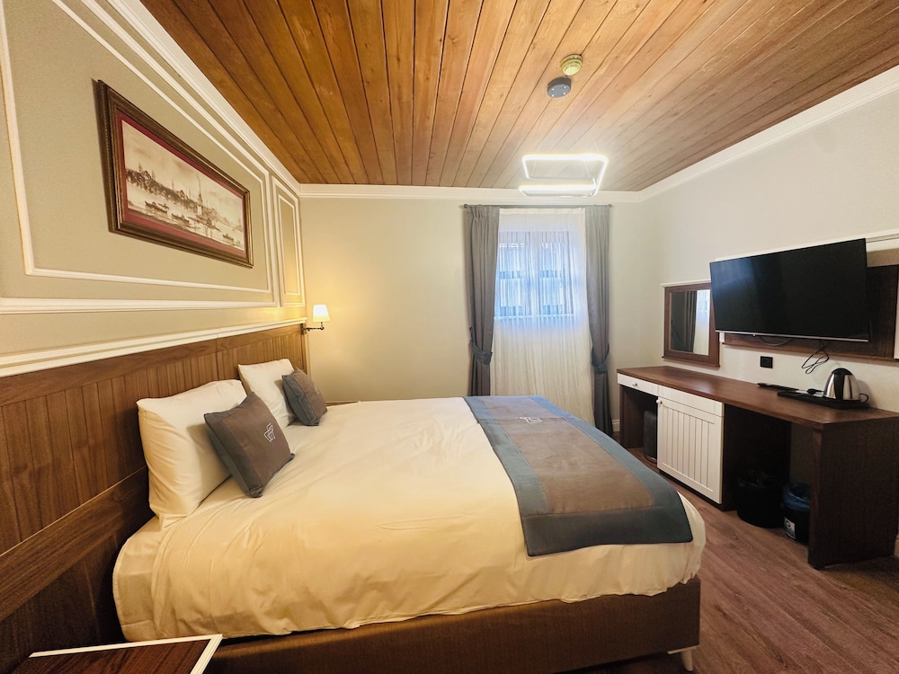 FERMAN HOTEL 27/72