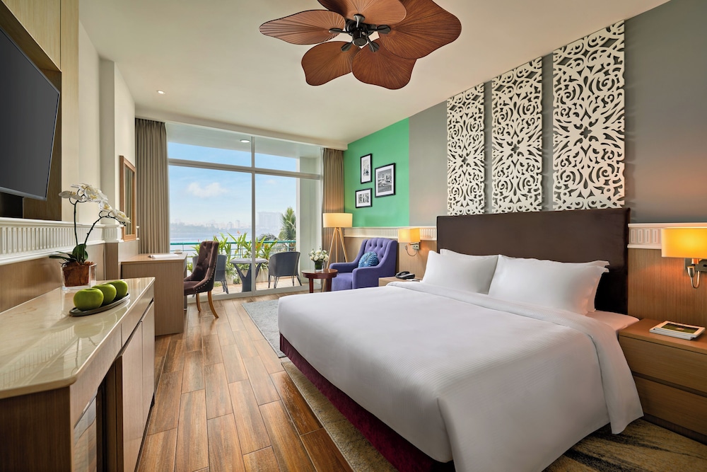 The Hanoi Club Hotel Lake Palais Residences 22/61