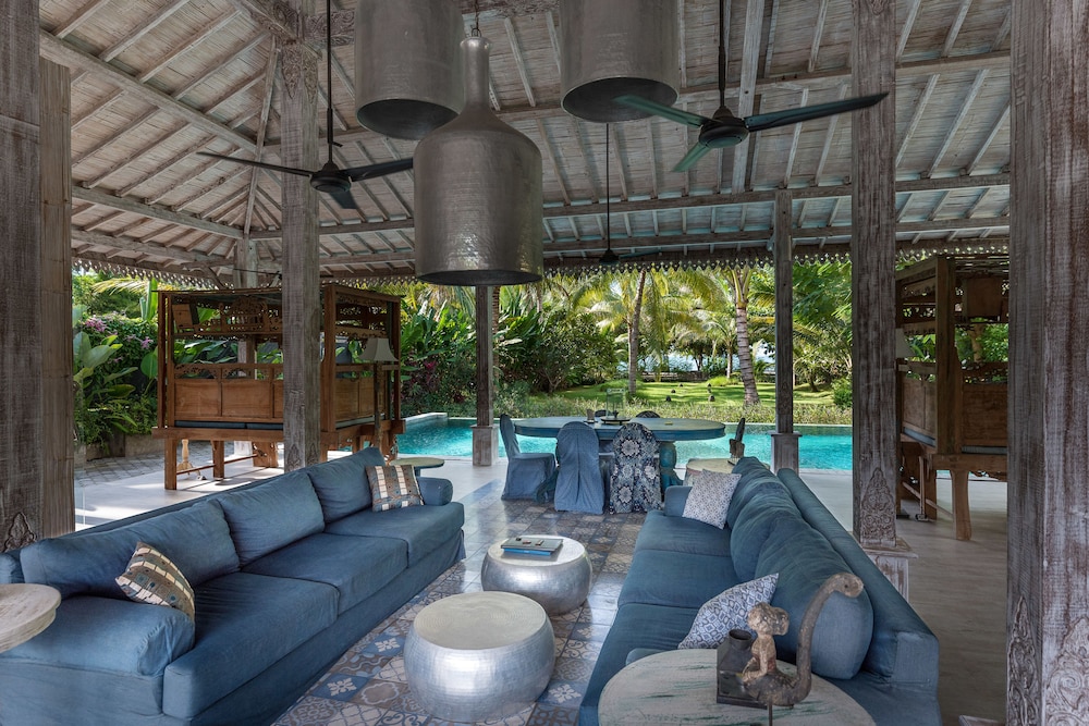 Beach Villas Lombok 59/80