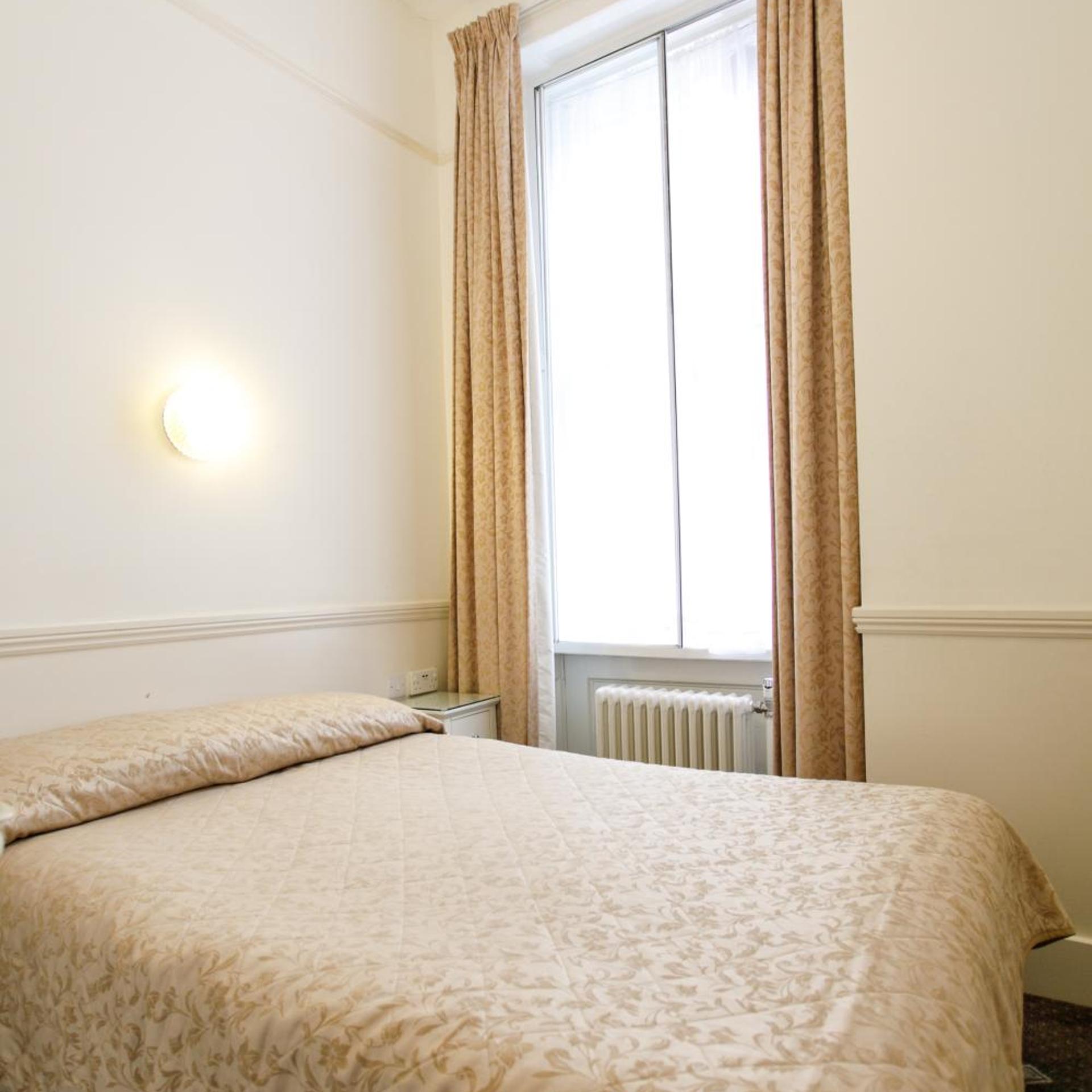 Room, Single, Large