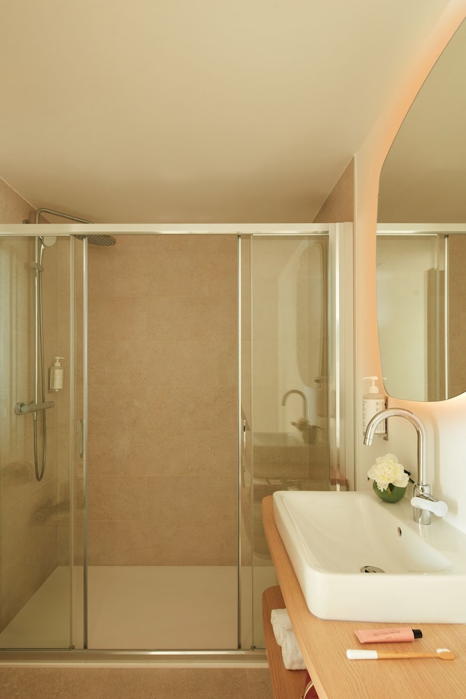 OKKO Hotels Paris Rosa Parks 42/44