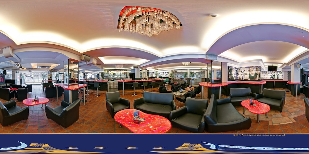 Strass Hotel Dependance 50/57