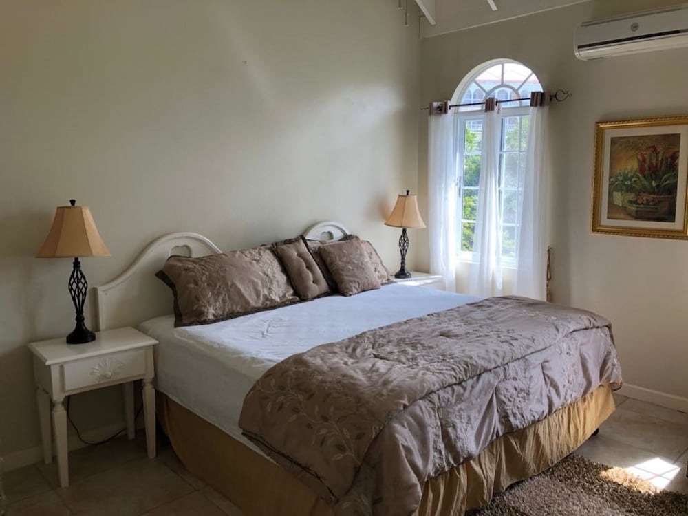Retreat Guesthouse Luxury Suites 20/50