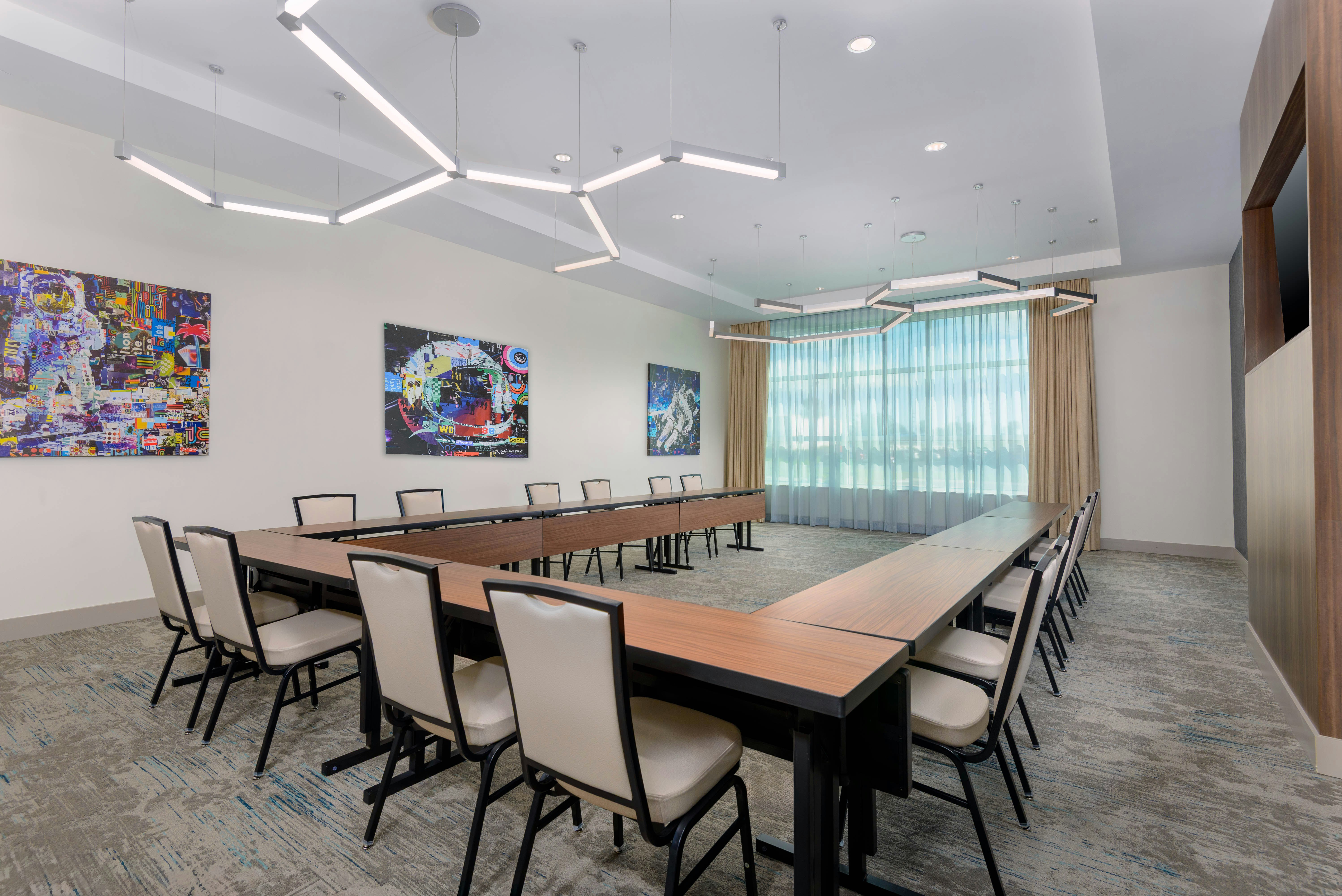 Hilton Garden Inn Cape Canaveral near Cocoa Beach 21/25